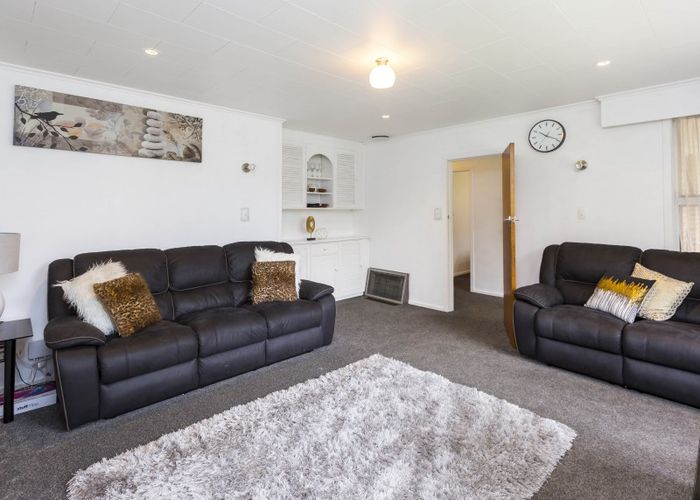  at 9 Montana Road, Totara Park, Upper Hutt