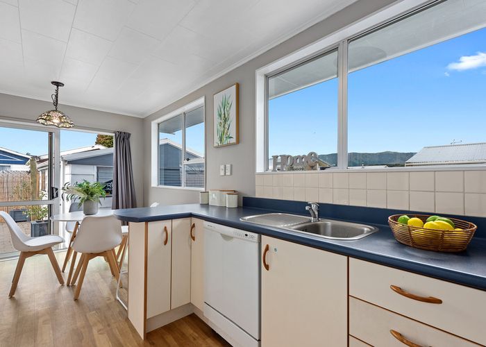  at 3 Kansas Grove, Totara Park, Upper Hutt