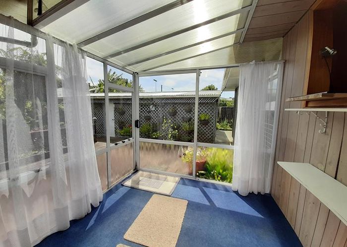  at 21 Fleming Street, Manurewa East, Auckland
