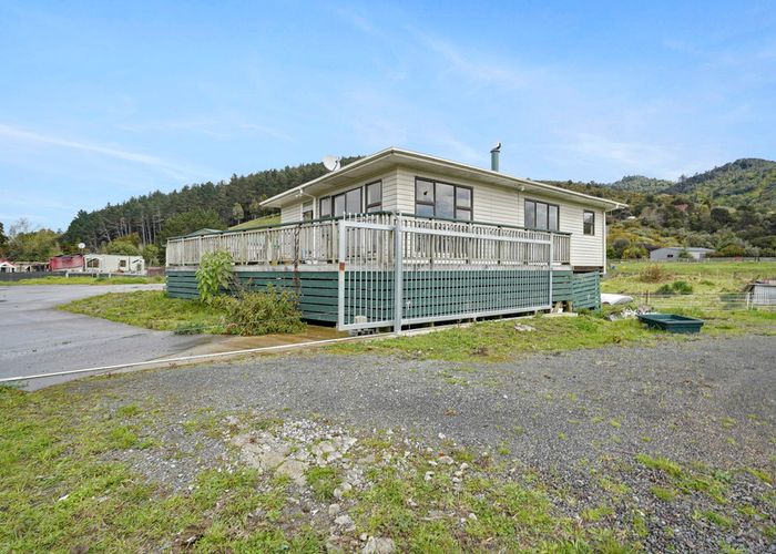  at 869 Hakarimata Road, Huntley