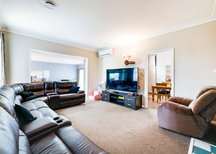  at 24 Henwood Road, Mangere East, Auckland
