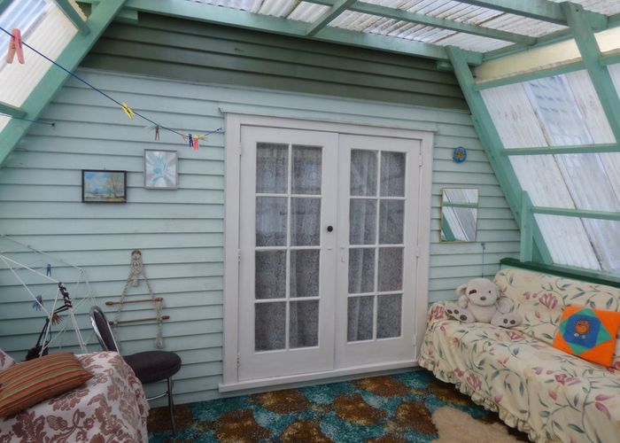  at 92 Cook Street, Marfell, New Plymouth