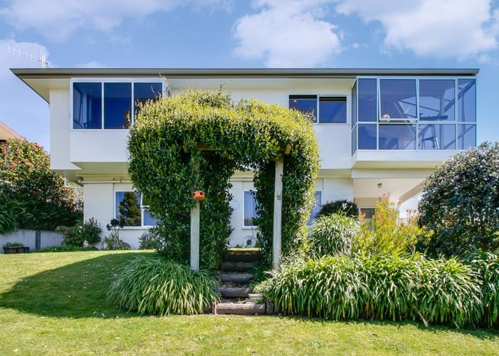  at 95 Churchill Drive, Taradale, Napier