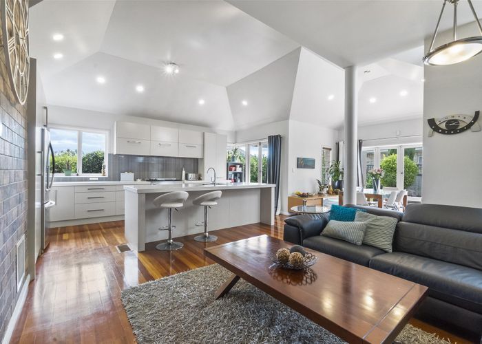  at 19 Beerescourt Road, Beerescourt, Hamilton