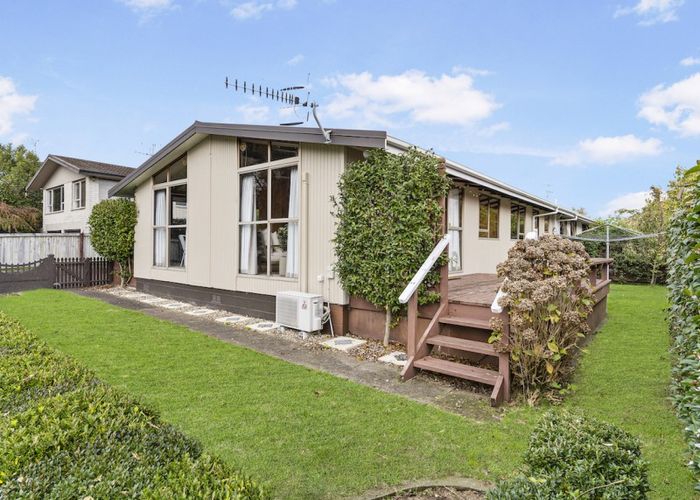  at 8A Waikare Place, Welcome Bay, Tauranga