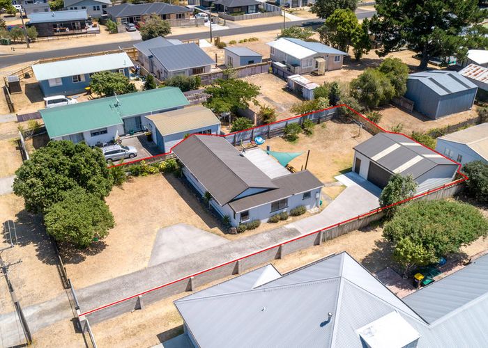  at 204 Tamaki Road, Whangamata