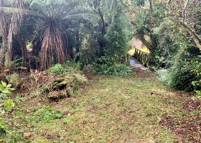  at 5 Holm Avenue, Broad Bay, Dunedin