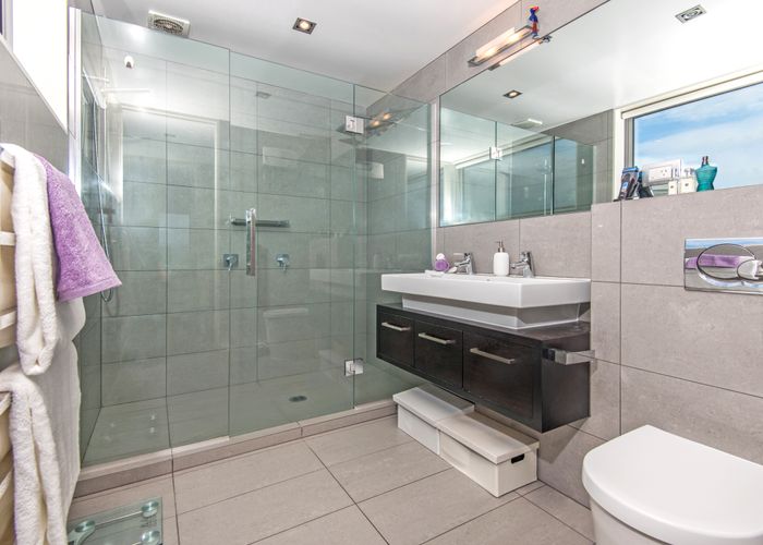  at 6 Bendigo Grove, Newlands, Wellington
