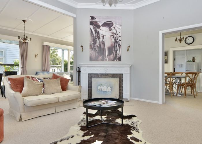  at 38 Victoria Street, Carterton