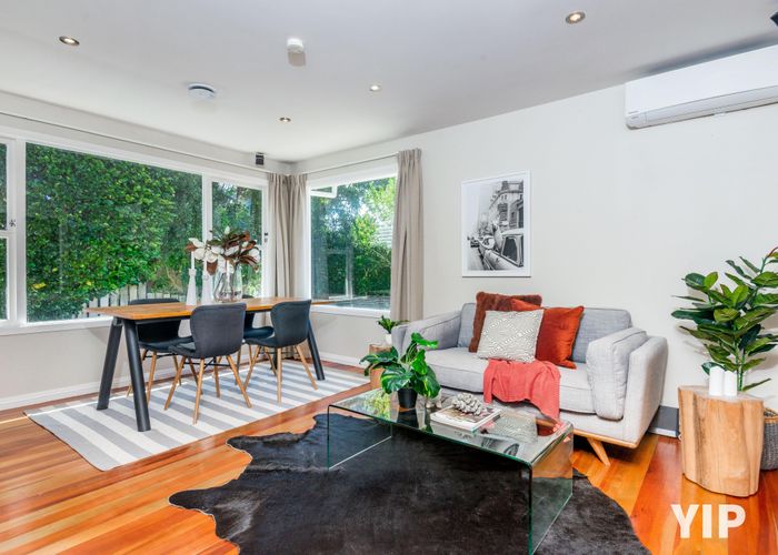  at 5 Winston Street, Crofton Downs, Wellington