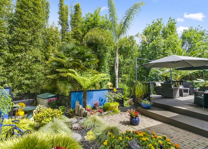  at 60 View Ridge Drive, Ranui, Auckland