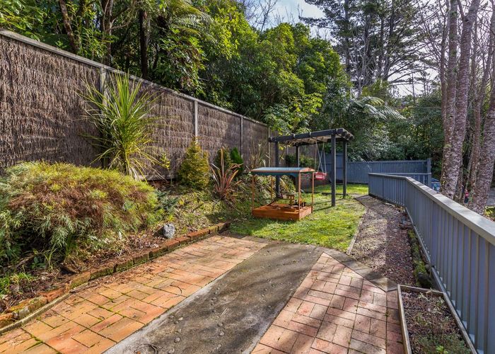  at 9 Avro Road, Blue Mountains, Upper Hutt