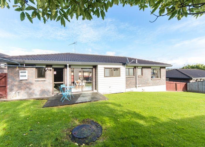  at 2/111 Sturges Road, Henderson, Auckland