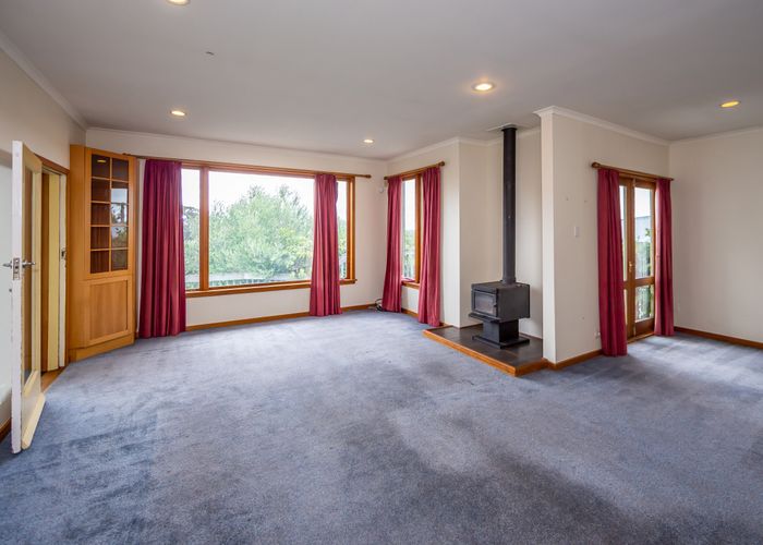  at 330 Centaurus Road, Hillsborough, Christchurch