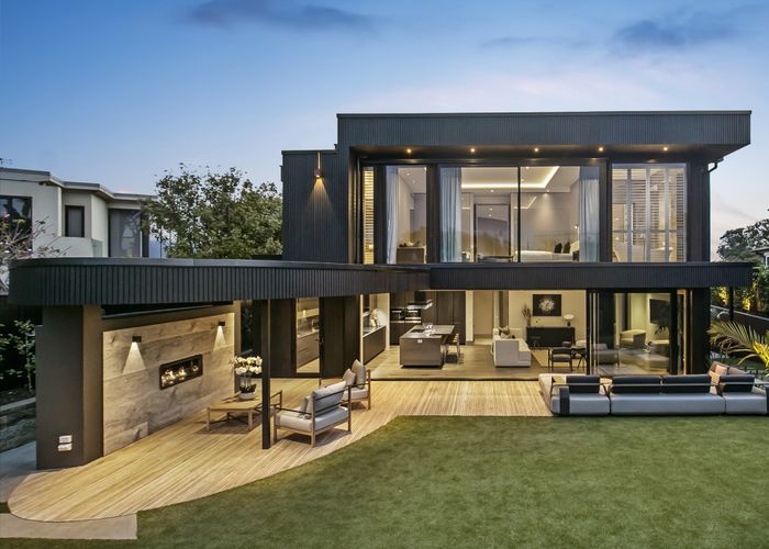  at 98 Paritai Drive, Orakei, Auckland