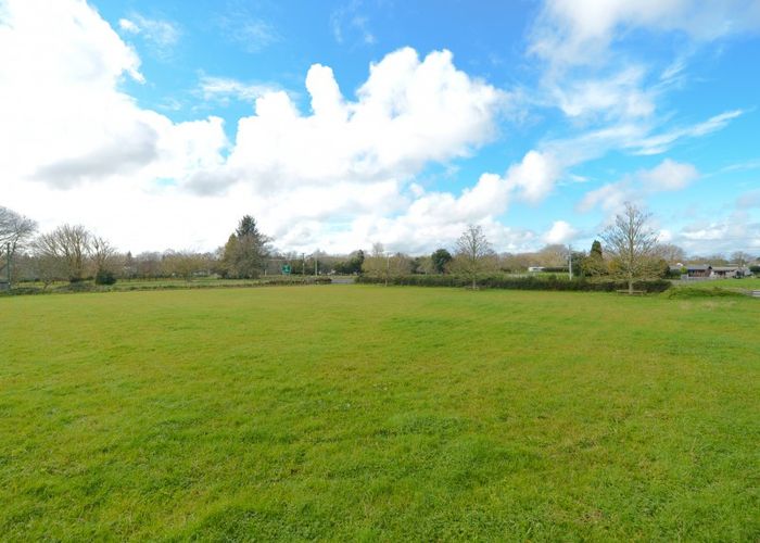  at 617 Airport Road, Tamahere, Hamilton