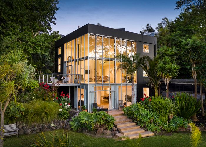  at 82 Alverston Street, Waterview, Auckland