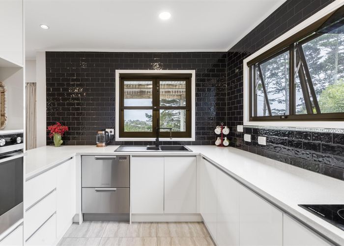  at 247 Glamorgan Drive, Torbay, Auckland