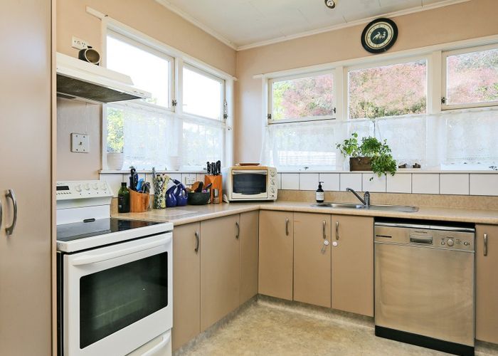  at 33 Panapa Road, Waipatu