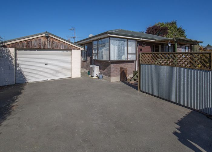  at 2/33 Tower Street, Hornby, Christchurch