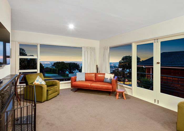  at 260 Cannon Hill Crescent, Mount Pleasant, Christchurch