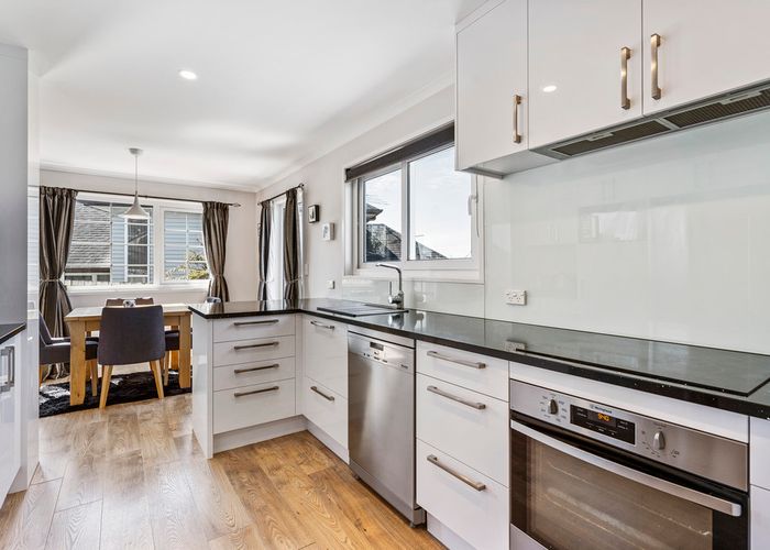  at 5 Ronald Algie Place, Saint Johns, Auckland