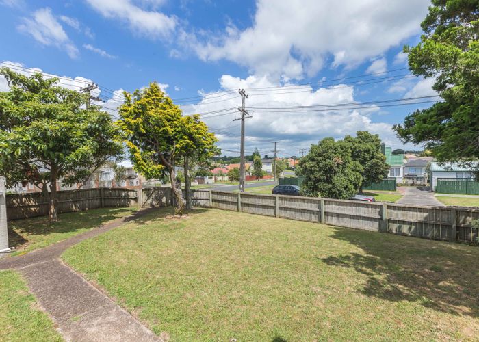  at 1 Memorial Avenue, Mount Roskill, Auckland