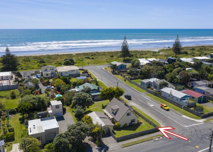  at 5 Koromiko Street, Otaki Beach, Otaki
