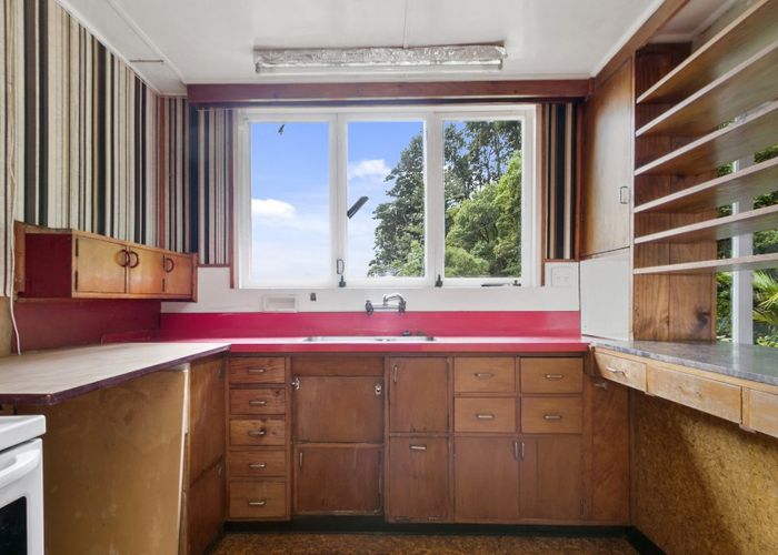 at 9 Waerenga Road, Days Bay, Lower Hutt