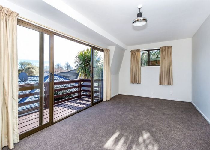 Free property data for 3/32A Peer Street, Upper Riccarton, Christchurch