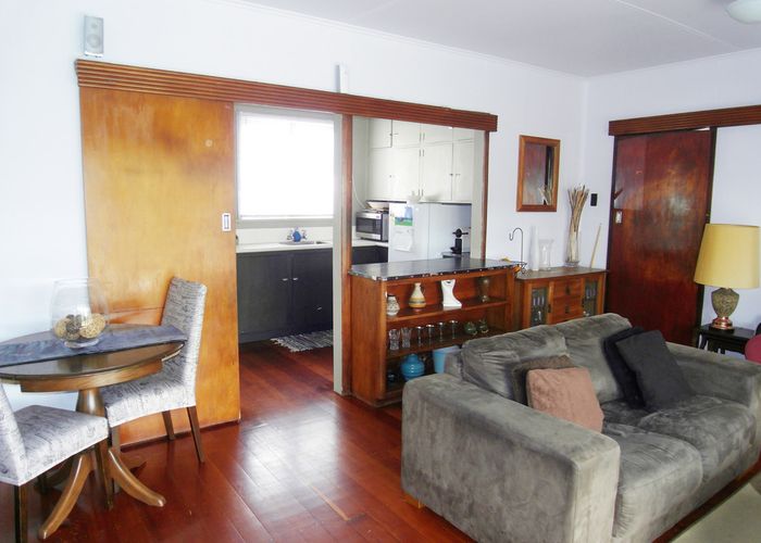  at 27 Charles Crescent, Beerescourt, Hamilton