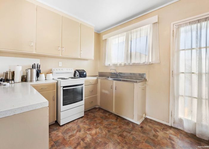  at 4/222 Edmonton Road, Te Atatu South, Auckland