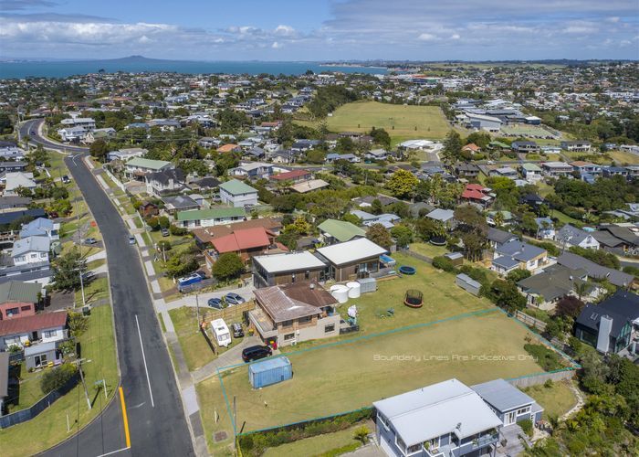  at 20 Melandra Road, Stanmore Bay, Whangaparaoa