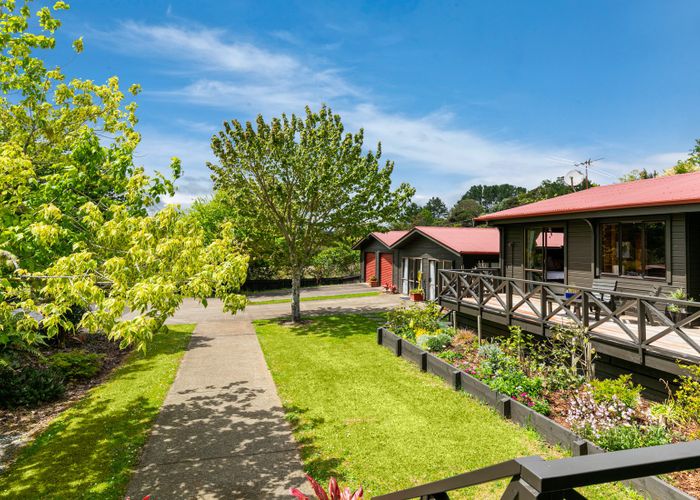  at 19 Mountain View Road, Morningside, Auckland