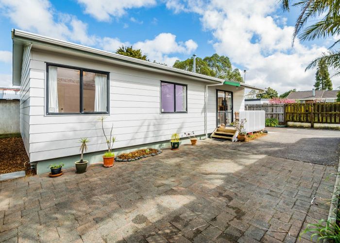  at 1/19 Poinsettia Place, Henderson, Auckland