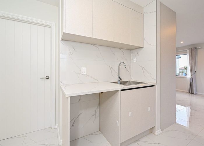  at 1/25 McLeod Road, Weymouth, Manukau City, Auckland