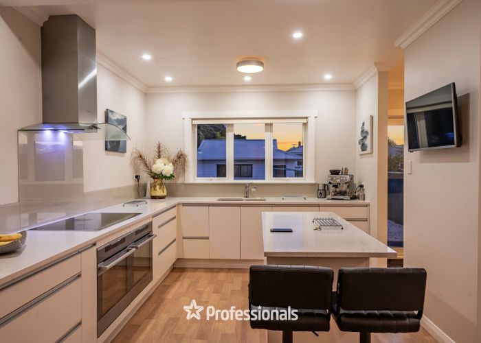  at 32 Birdwood Road, Waterloo, Lower Hutt, Wellington