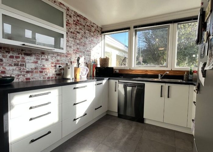  at 25 Discovery Drive, Whitby, Porirua, Wellington