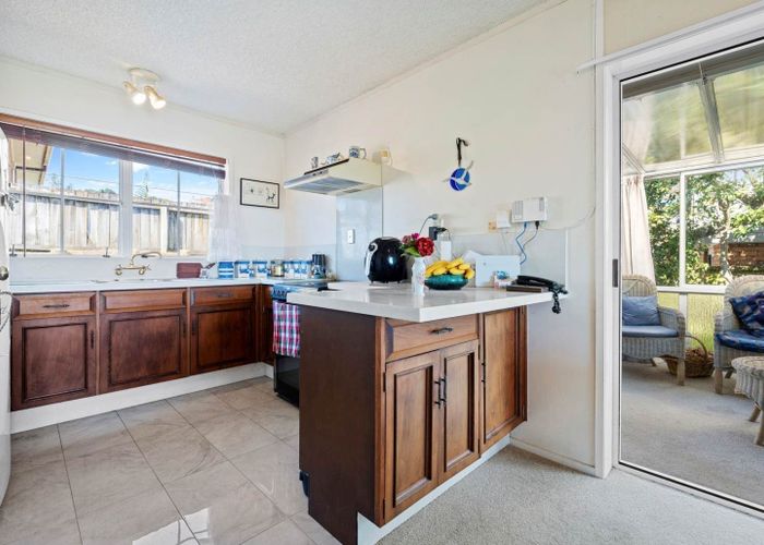  at 2/44 Aberfeldy Avenue, Highland Park, Auckland