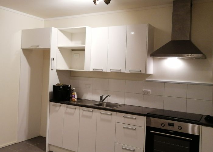  at 2/25  Peek St , Ellerslie, Auckland City, Auckland