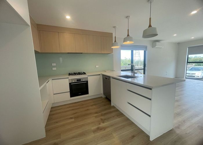  at 8 Finn Place, Mount Wellington, Auckland City, Auckland