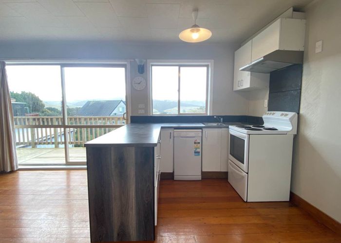  at 8 Ocean View Road, Hatfields Beach, Orewa