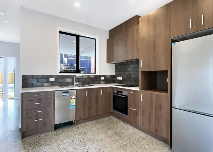  at 8 Whakarato Way, Takanini, Papakura, Auckland