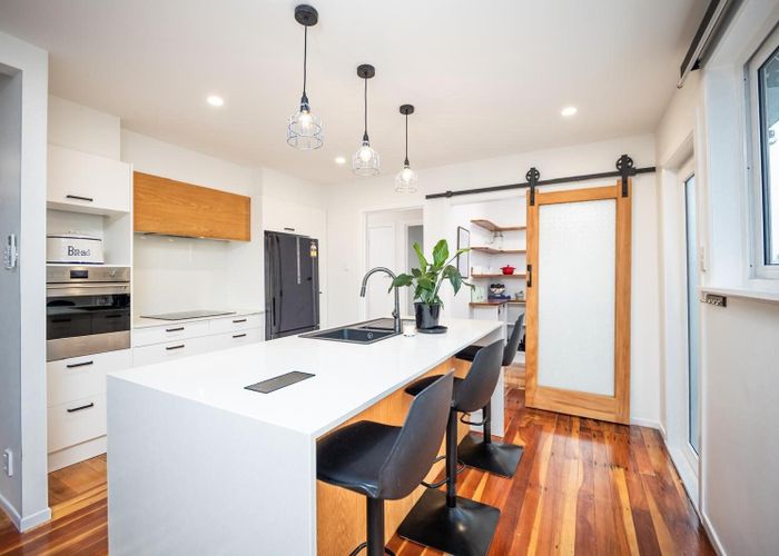  at 15 Enderby Drive, Te Atatu Peninsula, Waitakere City, Auckland