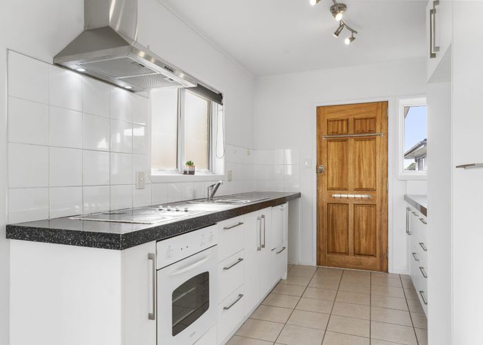  at 4/33 Rodney Street, Howick, Auckland