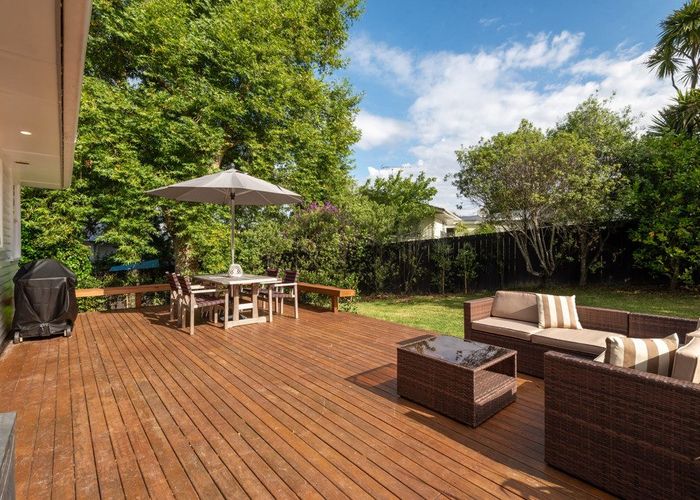  at 1/155 Verbena Road, Birkdale, Auckland