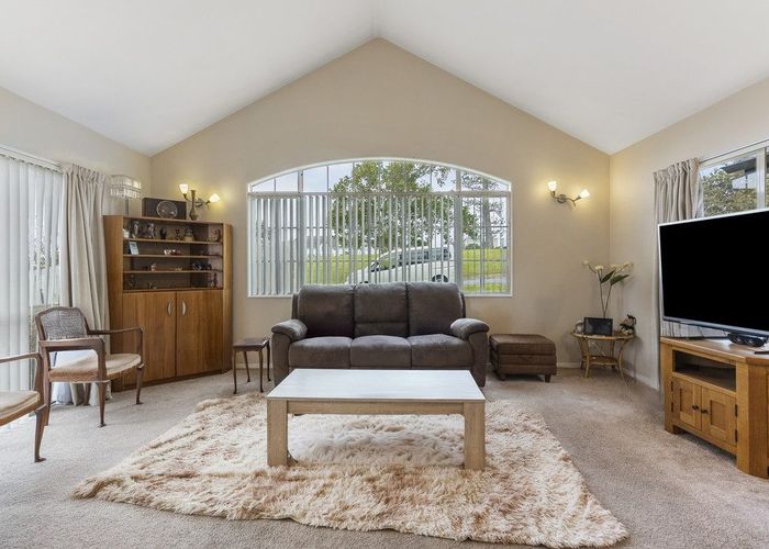  at 24 Corta Bella Place, Golflands, Manukau City, Auckland