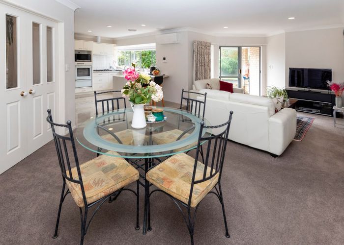  at 8 Bronte Place, Somerville, Auckland