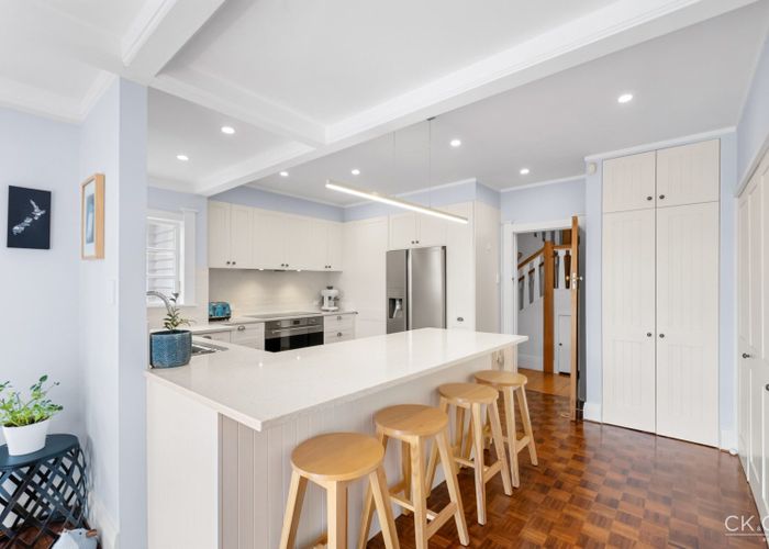  at 17 St Albans Grove, Woburn, Lower Hutt