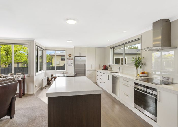  at 13 Blackmore Crescent, Alexandra